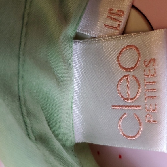 3 for $30‎ Nicely tailored blouse. Mint green. - Picture 3 of 4